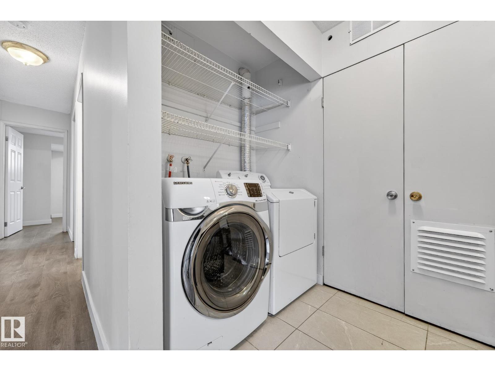 
          1414 LAKEWOOD RD W NW
            <br/>
            <span>Edmonton</span>
            , 
            <span>AB</span>
             <span>T6K3M2</span>
        