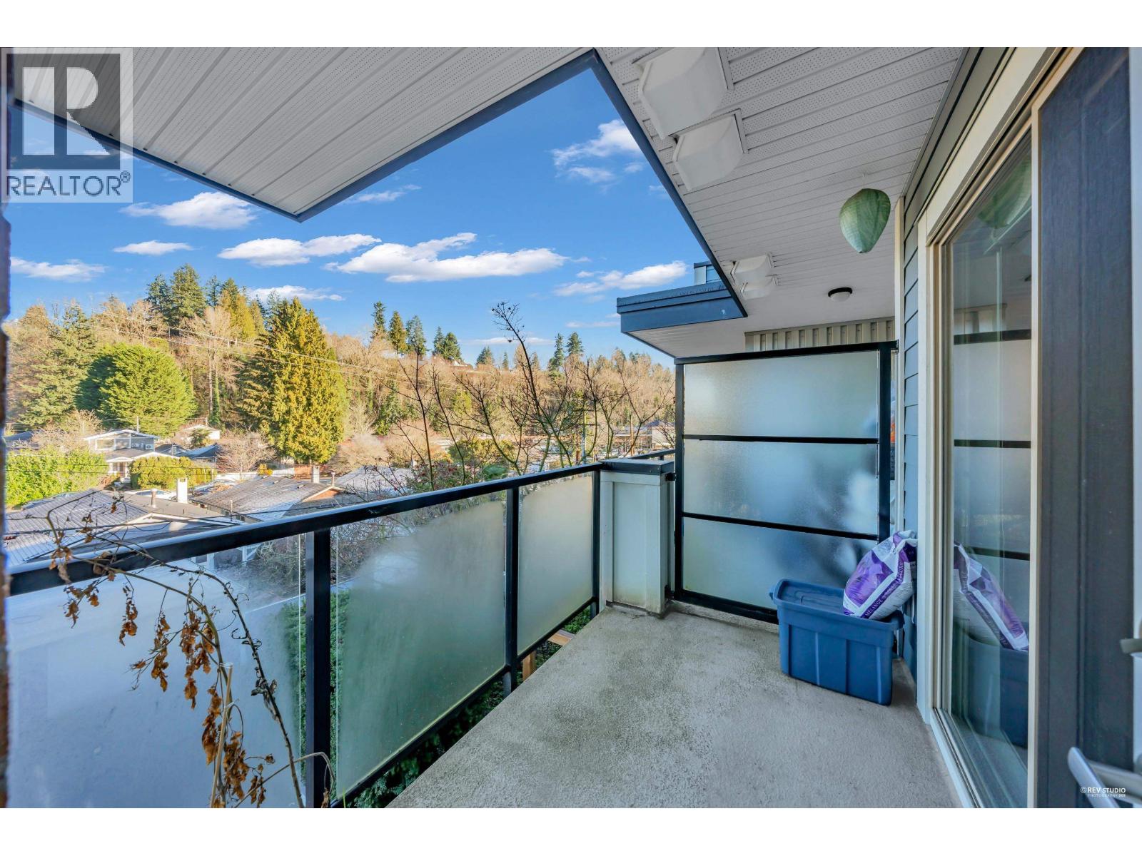 315 1330 MARINE DRIVE, North Vancouver