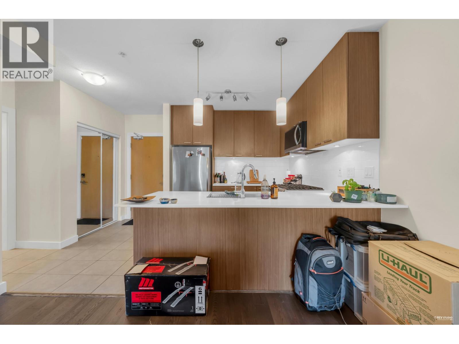 315 1330 MARINE Drive - photo 2