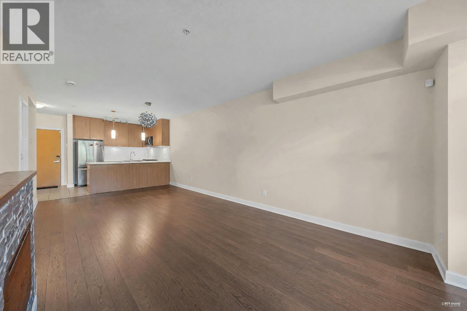 315 1330 MARINE DRIVE, North Vancouver