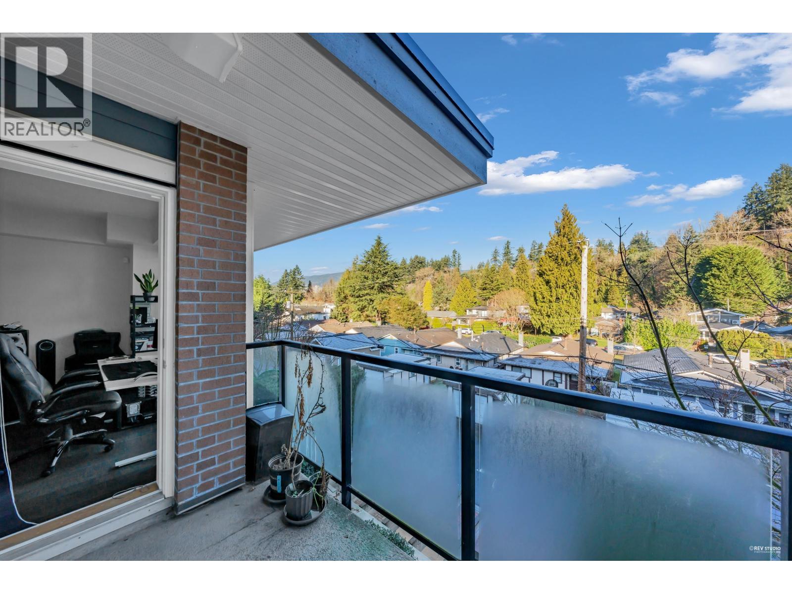 315 1330 MARINE DRIVE, North Vancouver