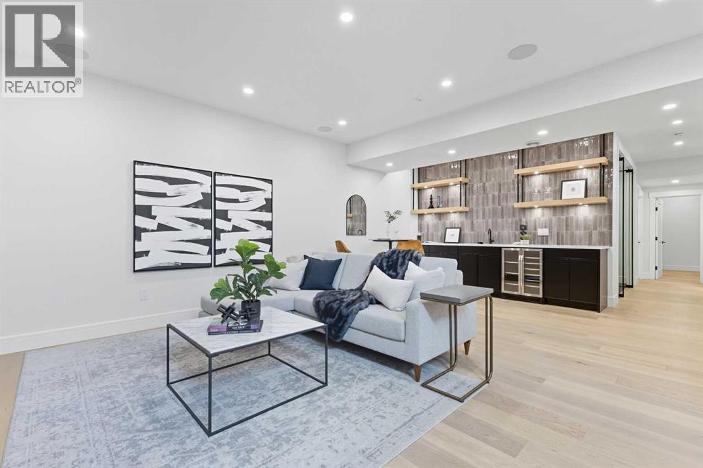 Single Family House for Sale in   Avenue SW Richmond Calgary 