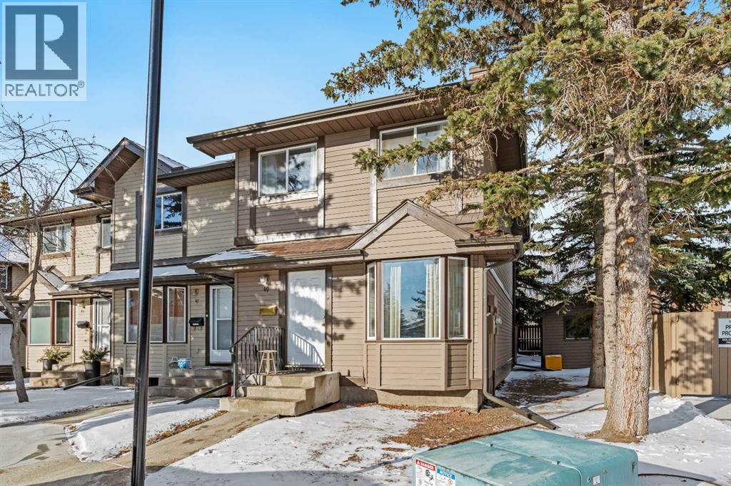 Single Family House for Sale in  Range Gardens NW Ranchlands Calgary 