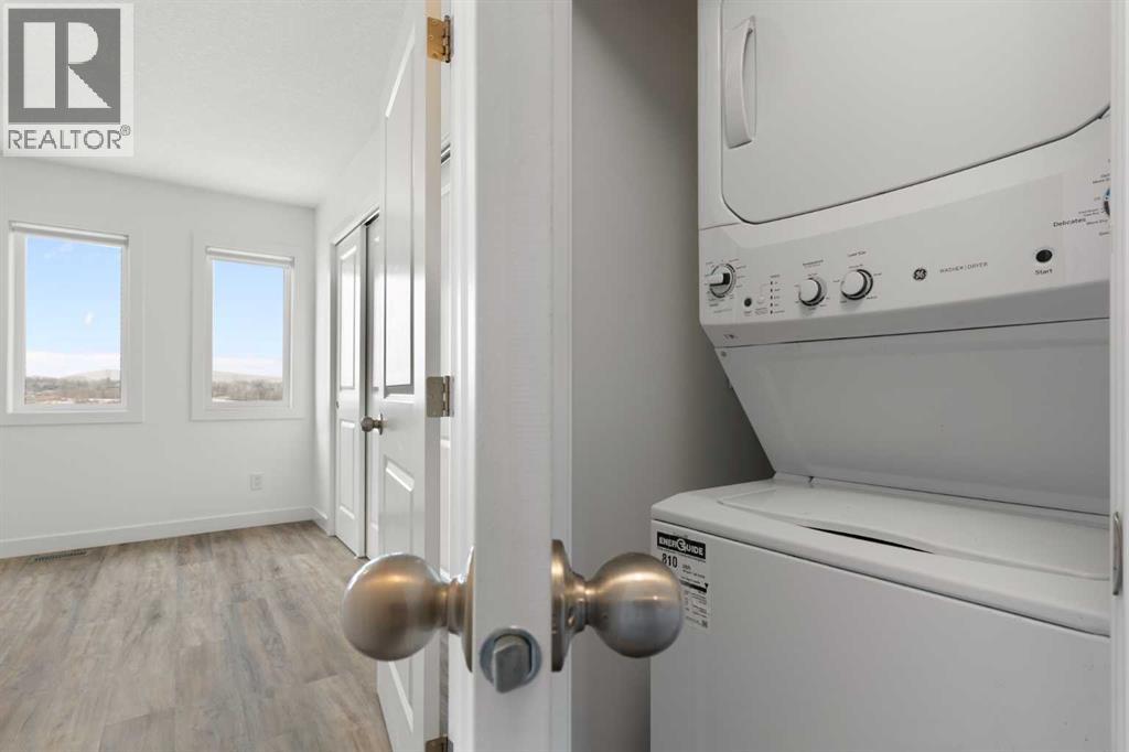 24 Rivercrest Drive, Cochrane