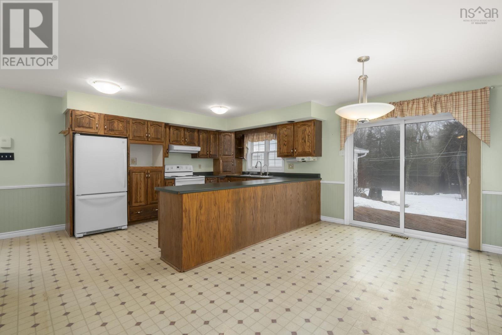 Property 24 of 35 of 218 Donegal Drive