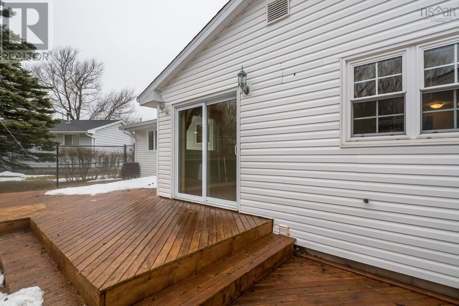 Property 33 of 35 of 218 Donegal Drive