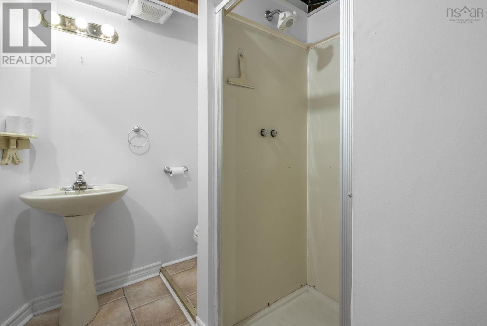 Property 16 of 35 of 218 Donegal Drive