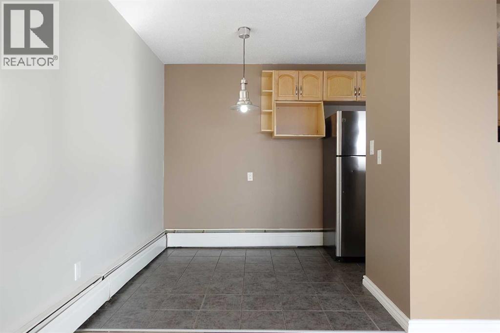 Single Family House for Sale in    Avenue Mountview Grande Prairie 