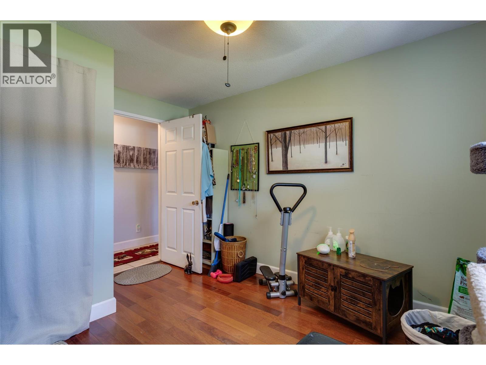  1490 Cornwall Road, Kelowna