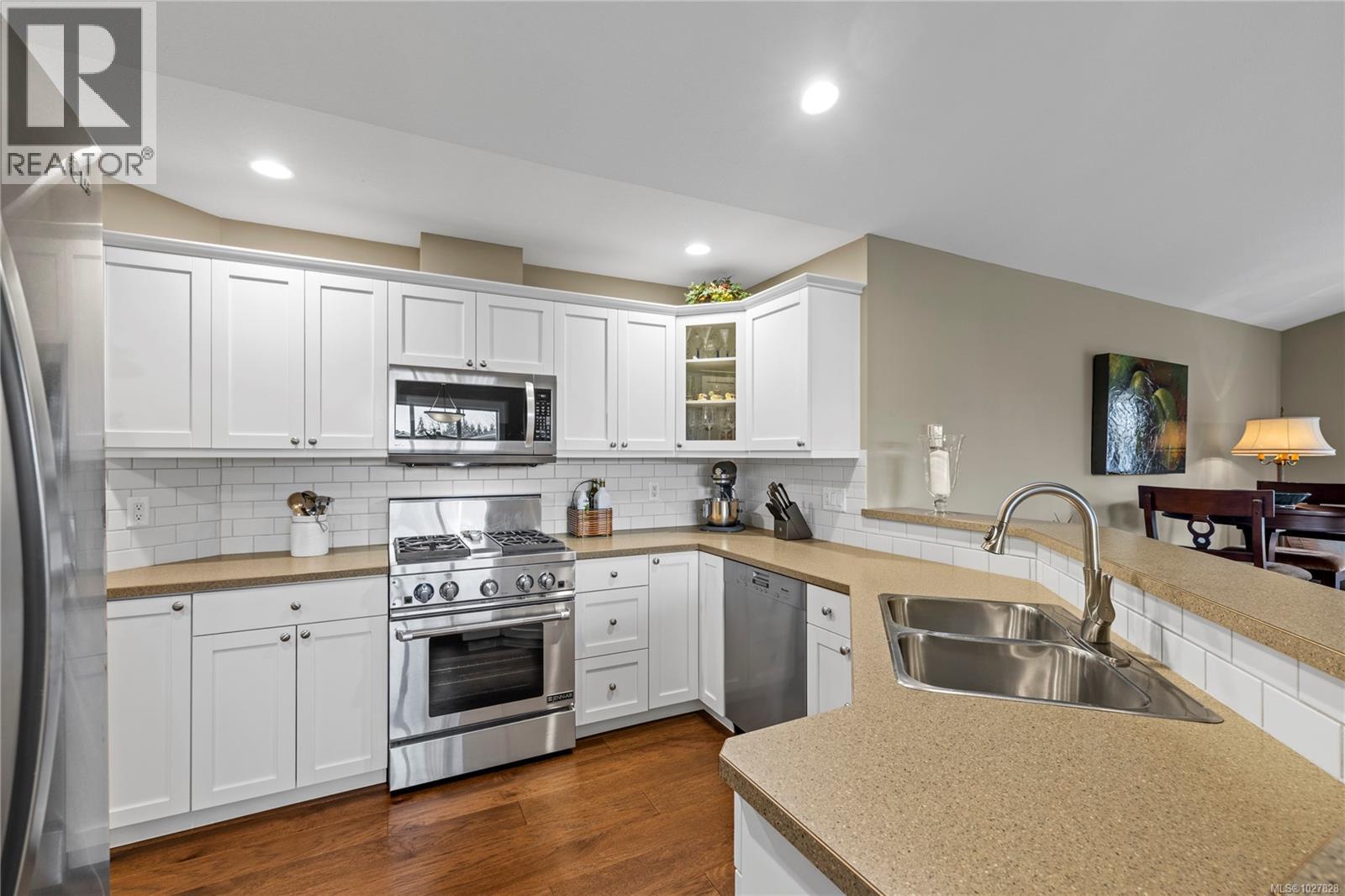 425 Day Pl, Parksville