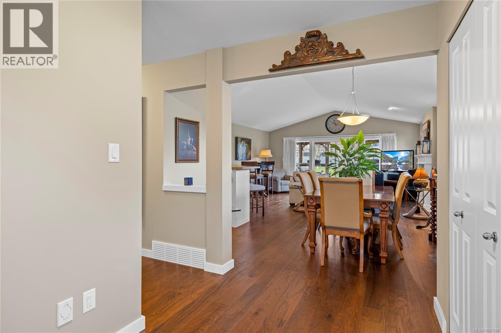 425 Day Pl, Parksville