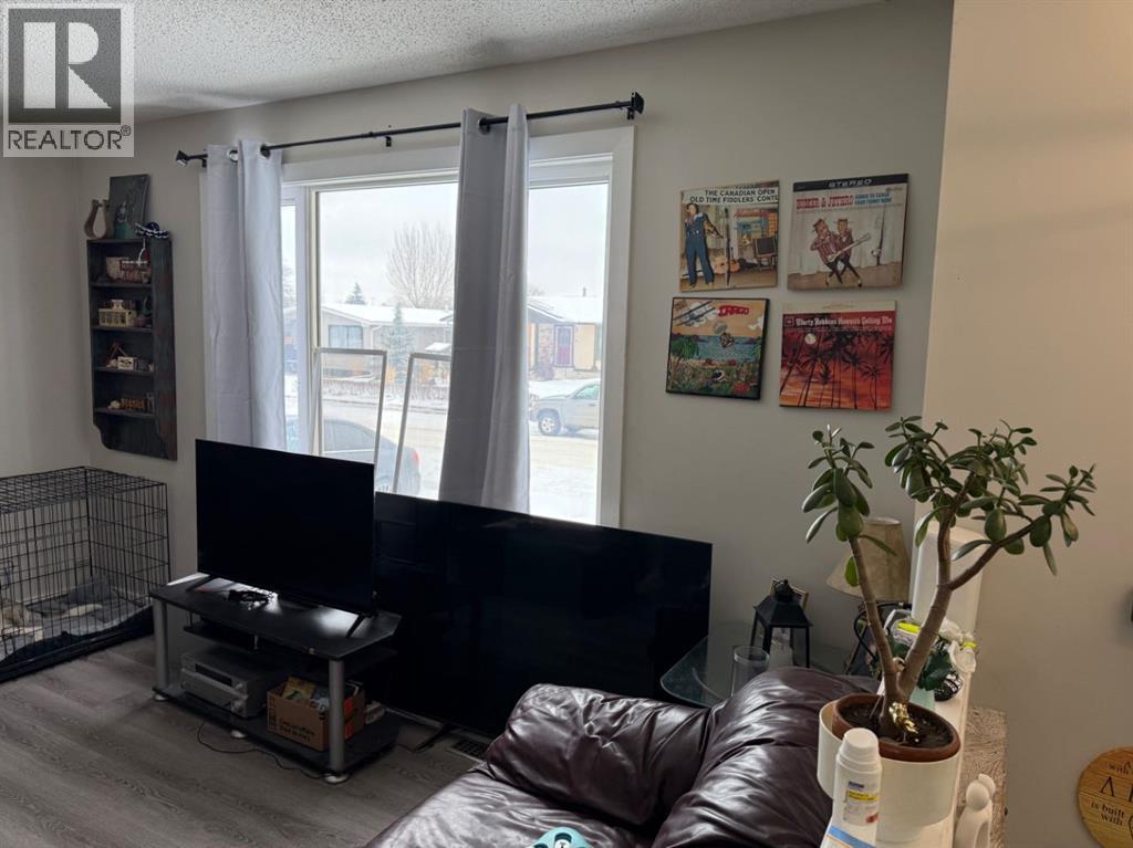 6320 Hewson Avenue, Red Deer