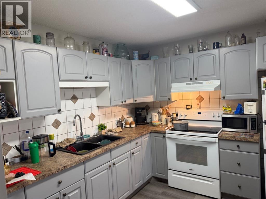 6320 Hewson Avenue, Red Deer