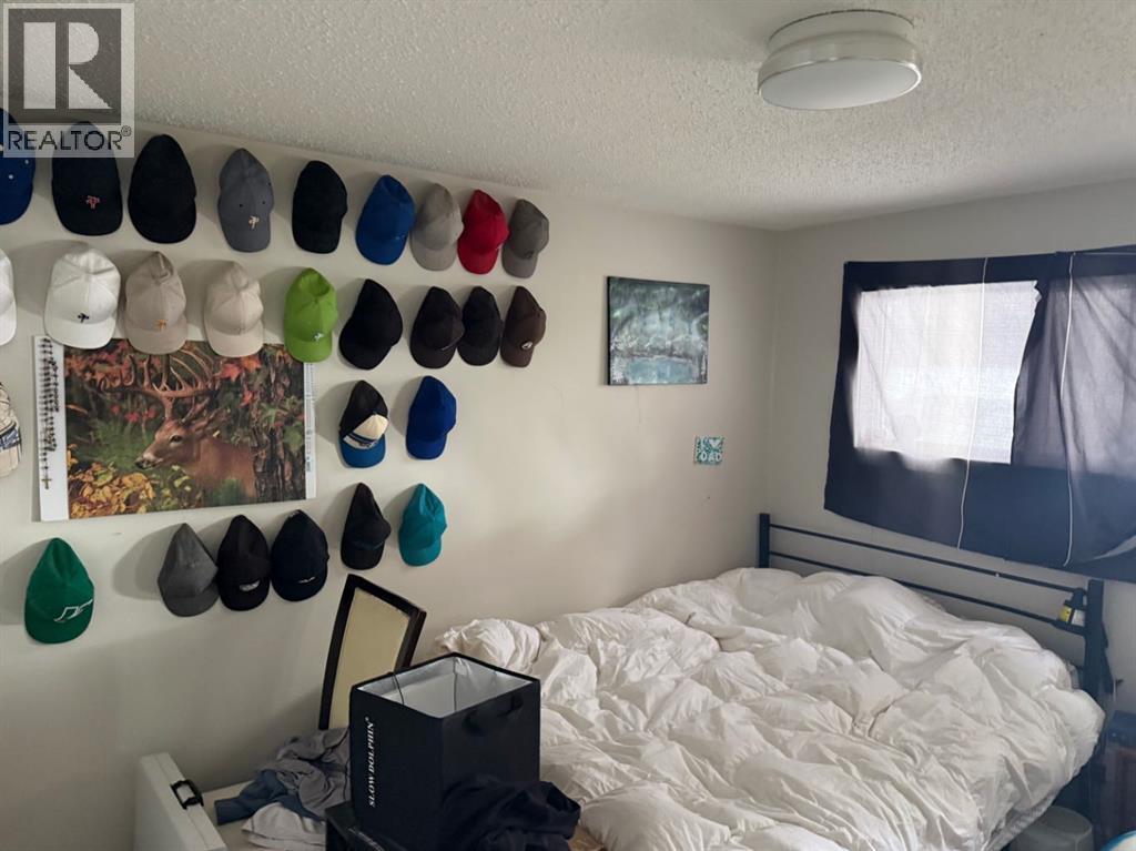 6320 Hewson Avenue, Red Deer