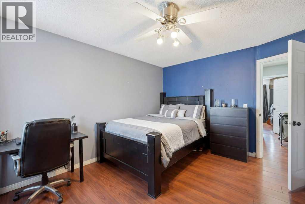 Single Family House Bi-level for Sale in  Castleridge Drive NE Castleridge Calgary 