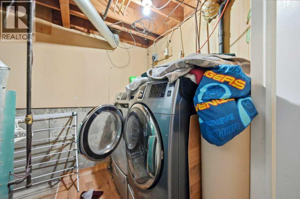 Single Family House Bi-level for Sale in  Castleridge Drive NE Castleridge Calgary 