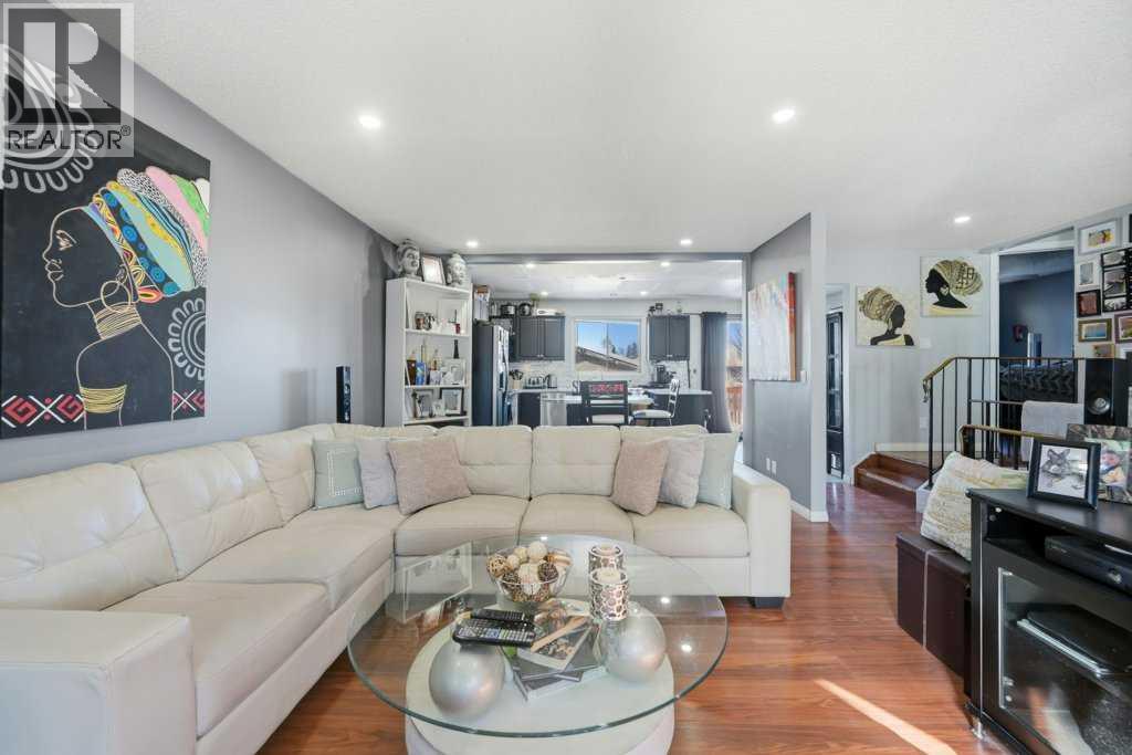 Single Family House Bi-level for Sale in  Castleridge Drive NE Castleridge Calgary 