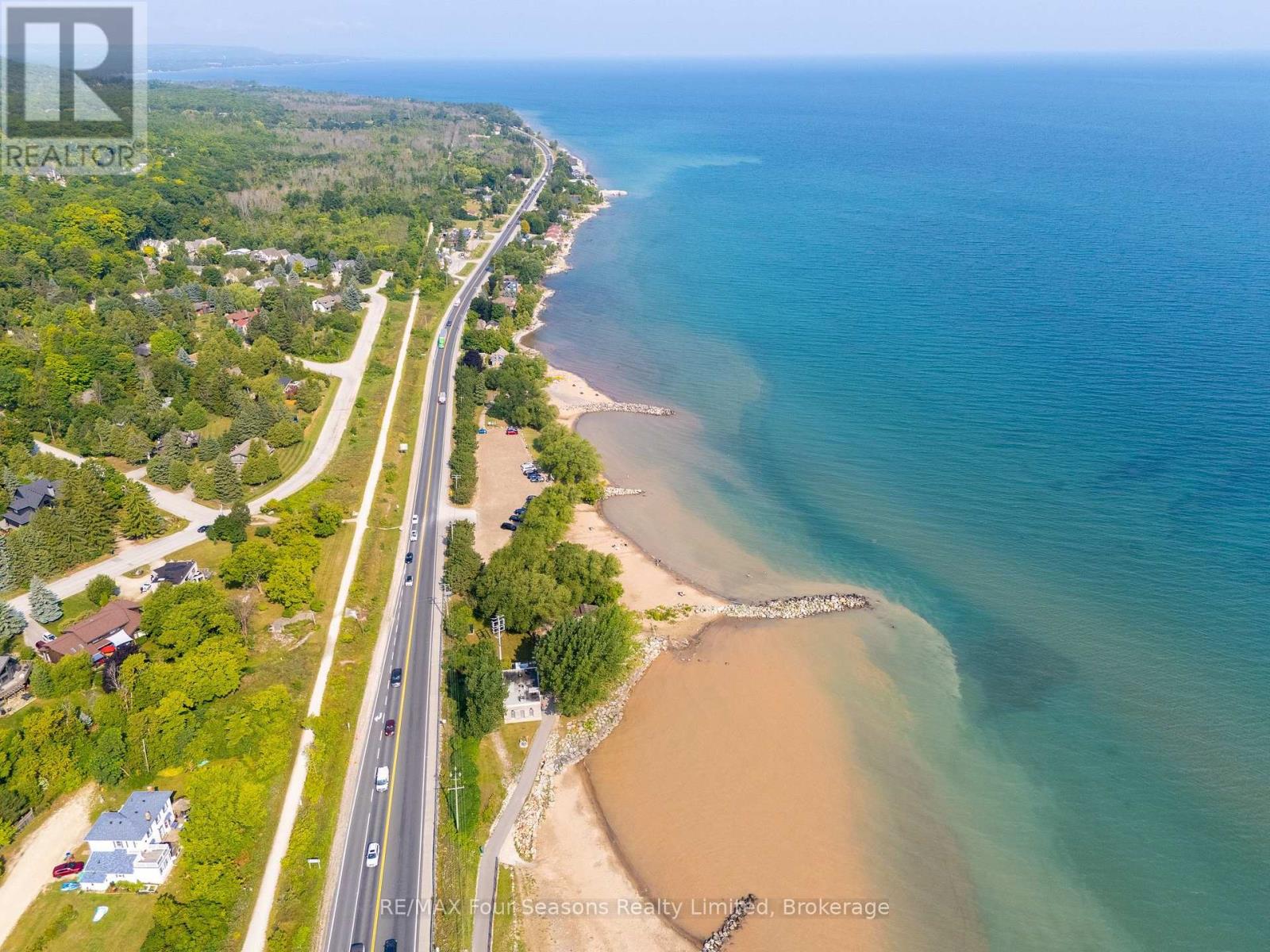 147 LAKESHORE ROAD E - 4
