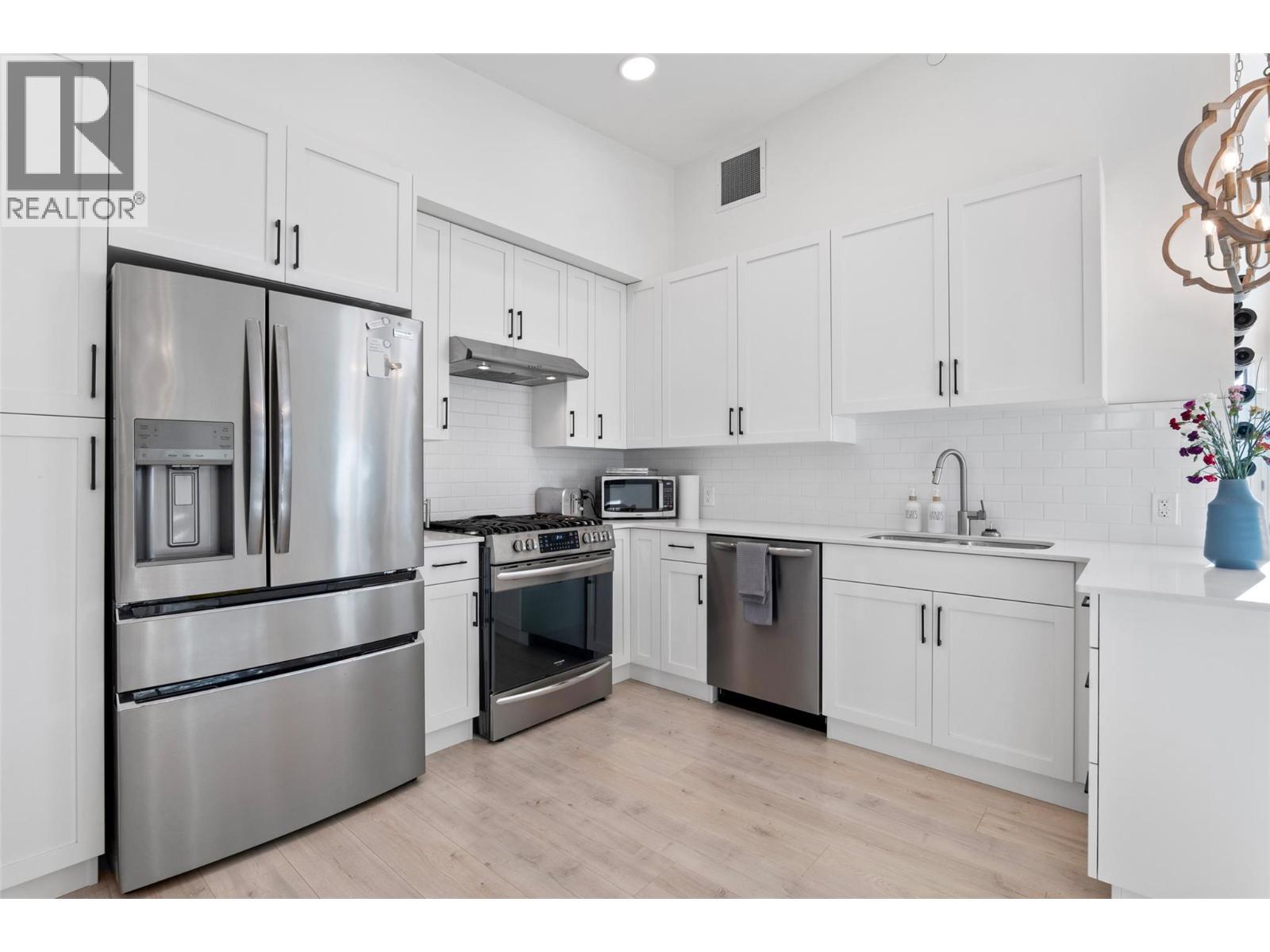 #401 651 DUNES DRIVE - Image 3