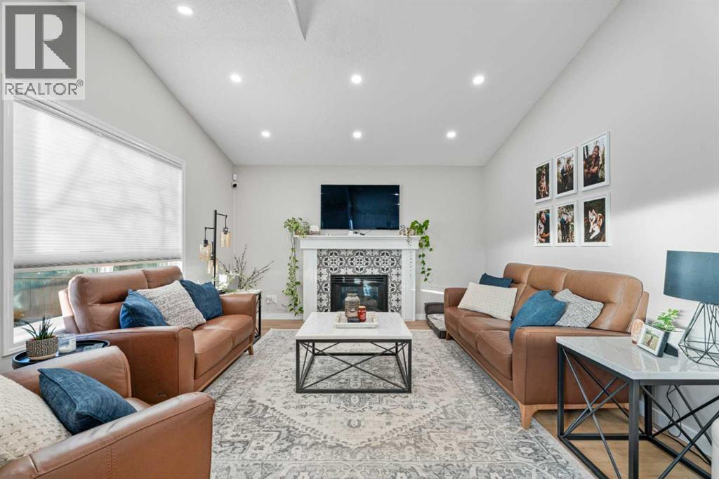 Single Family House Bungalow for Sale in  Rocky Ridge Landing NW Rocky Ridge Calgary 