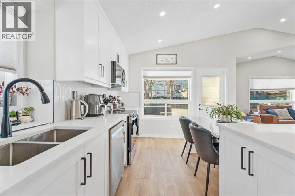 Single Family House Bungalow for Sale in  Rocky Ridge Landing NW Rocky Ridge Calgary 