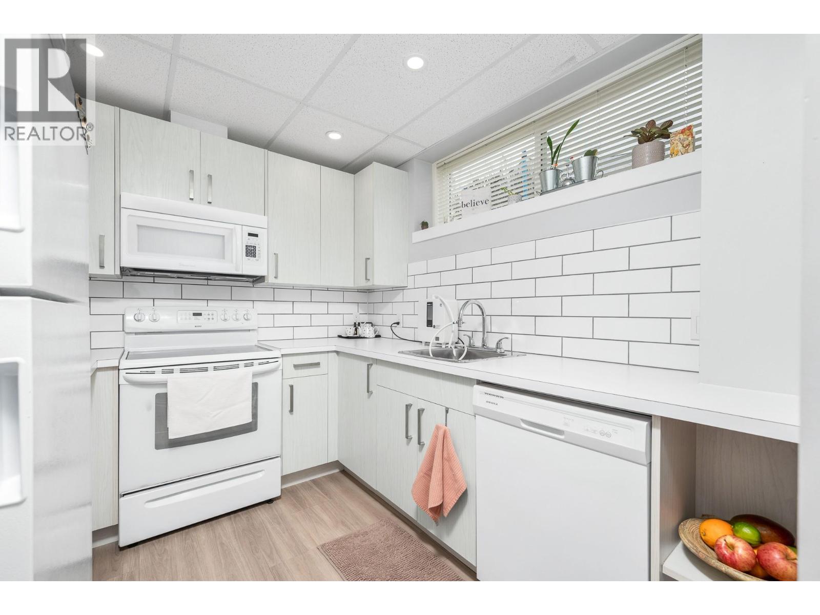 6689 Southwind Road, Vernon