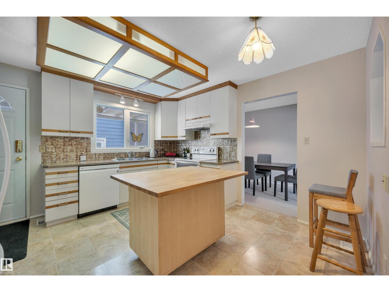 39 WOODSTOCK DR, Sherwood Park