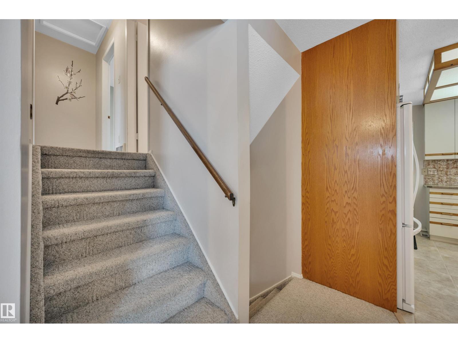 39 WOODSTOCK DR, Sherwood Park