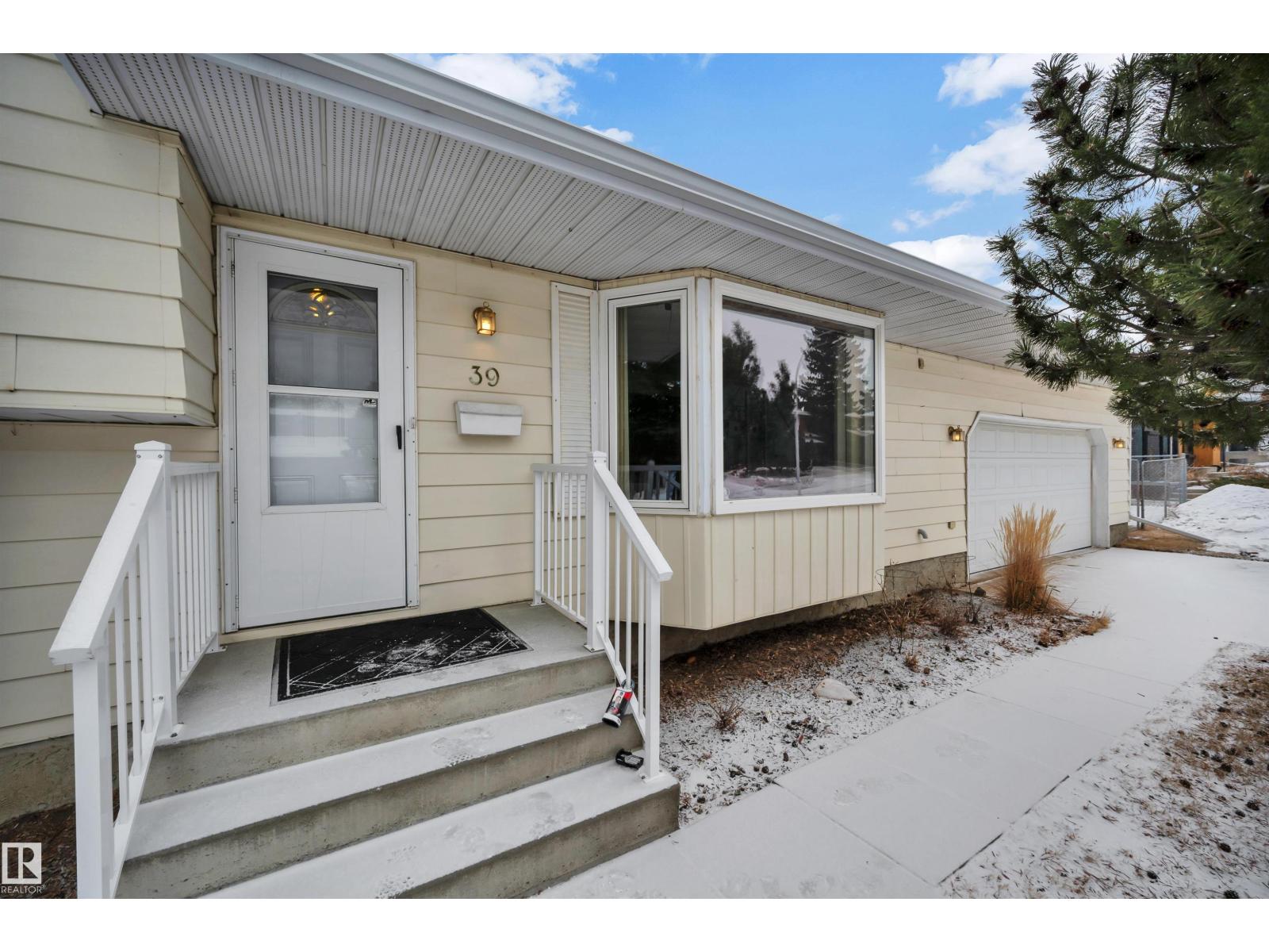 39 WOODSTOCK DR, Sherwood Park