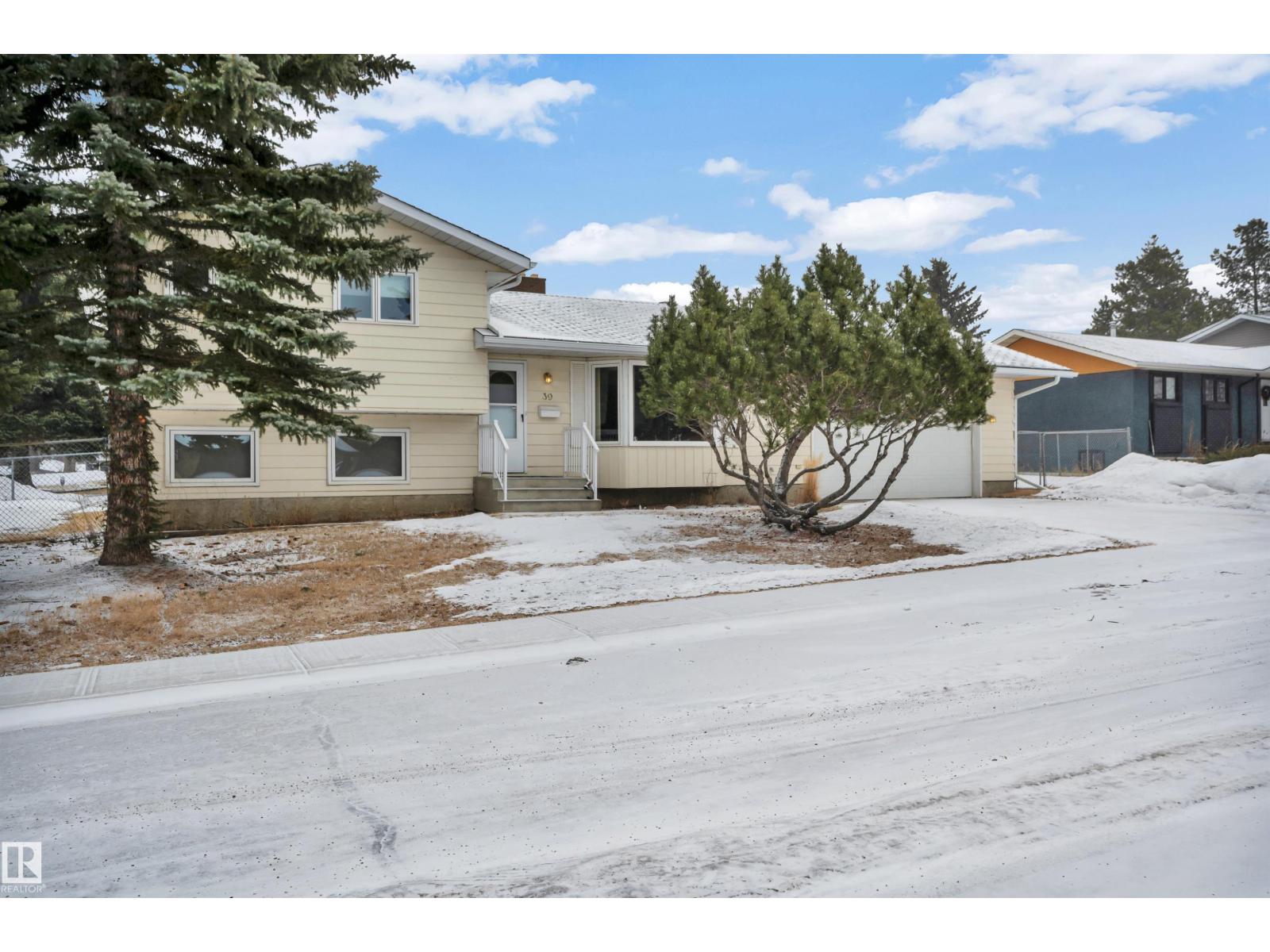 39 WOODSTOCK DR, Sherwood Park