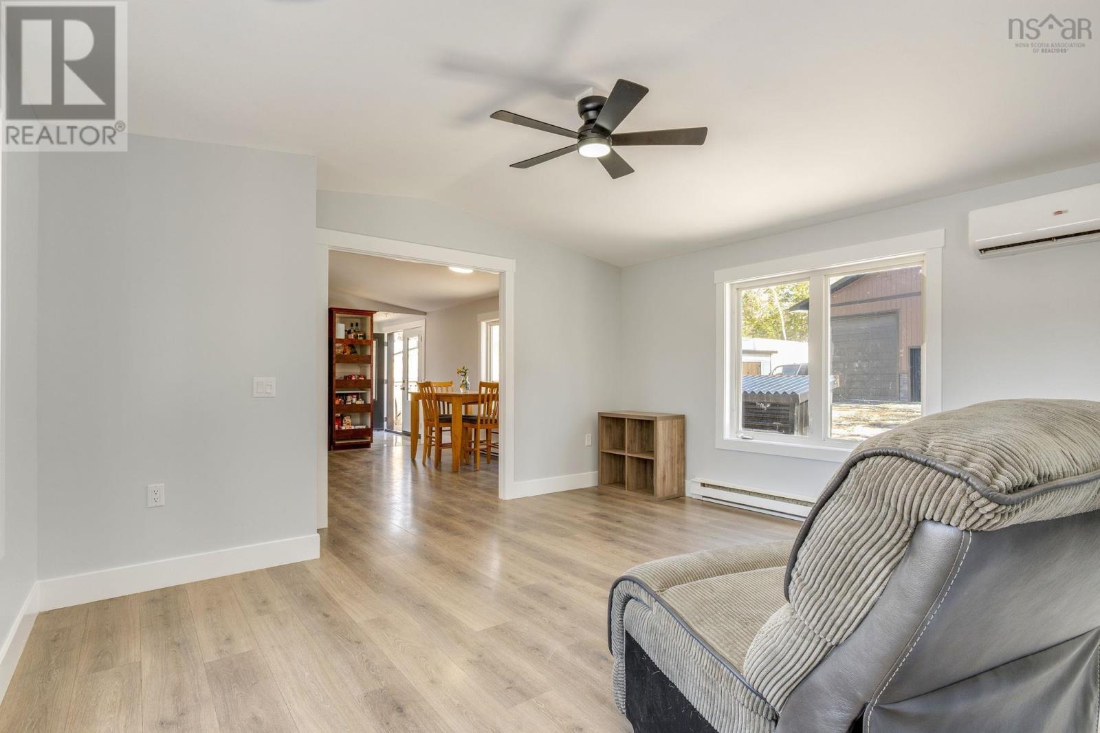 Property 31 of 37 of 4880 Highway 2