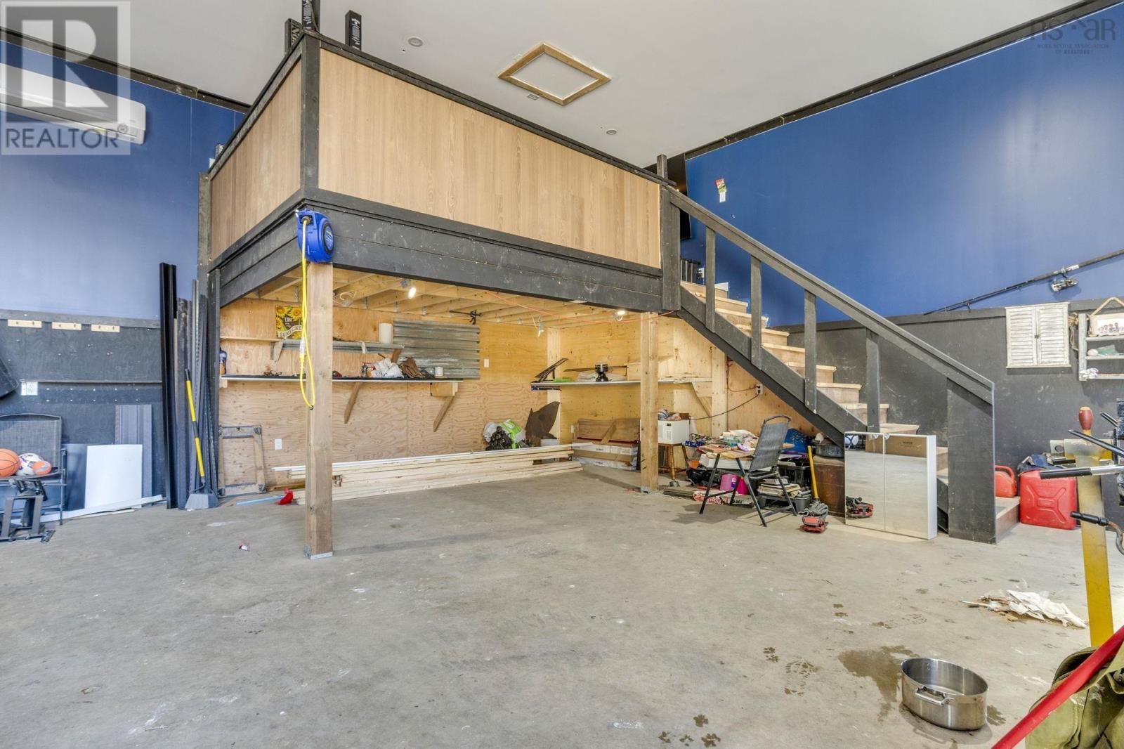 Property 28 of 37 of 4880 Highway 2