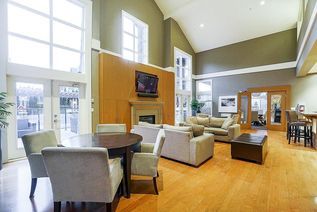 2 2450 161A STREET, Surrey