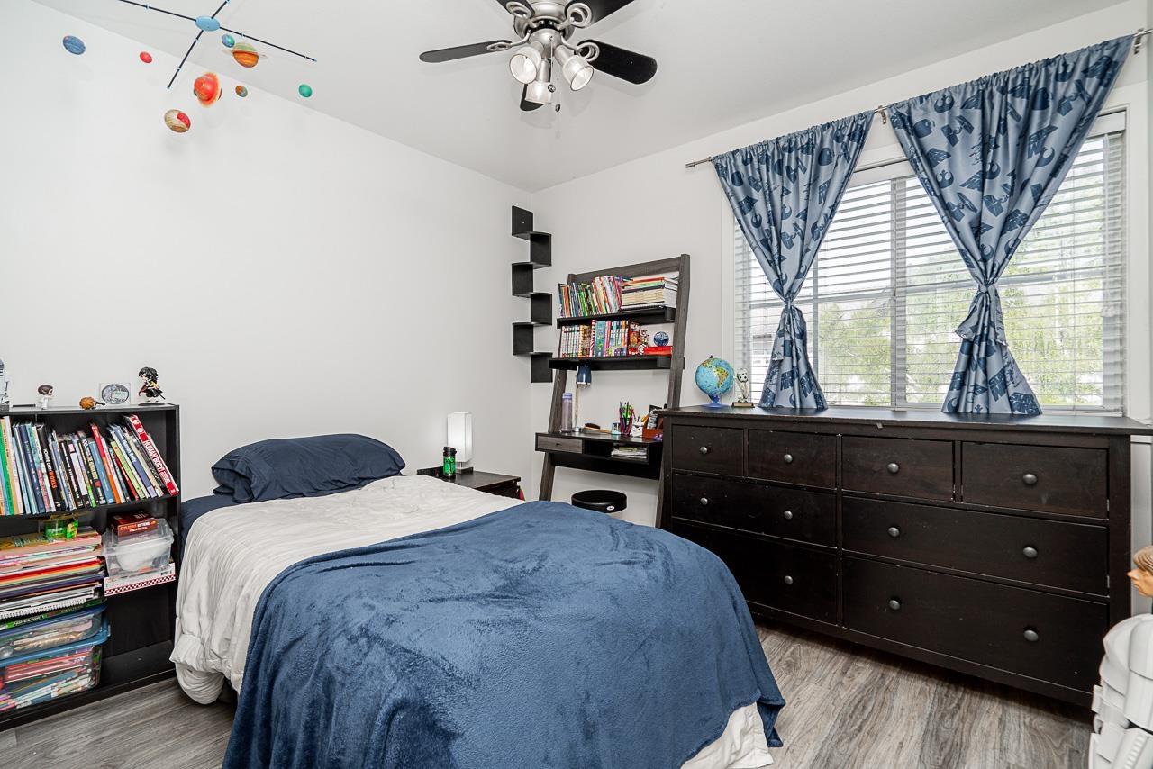 2 2450 161A STREET, Surrey