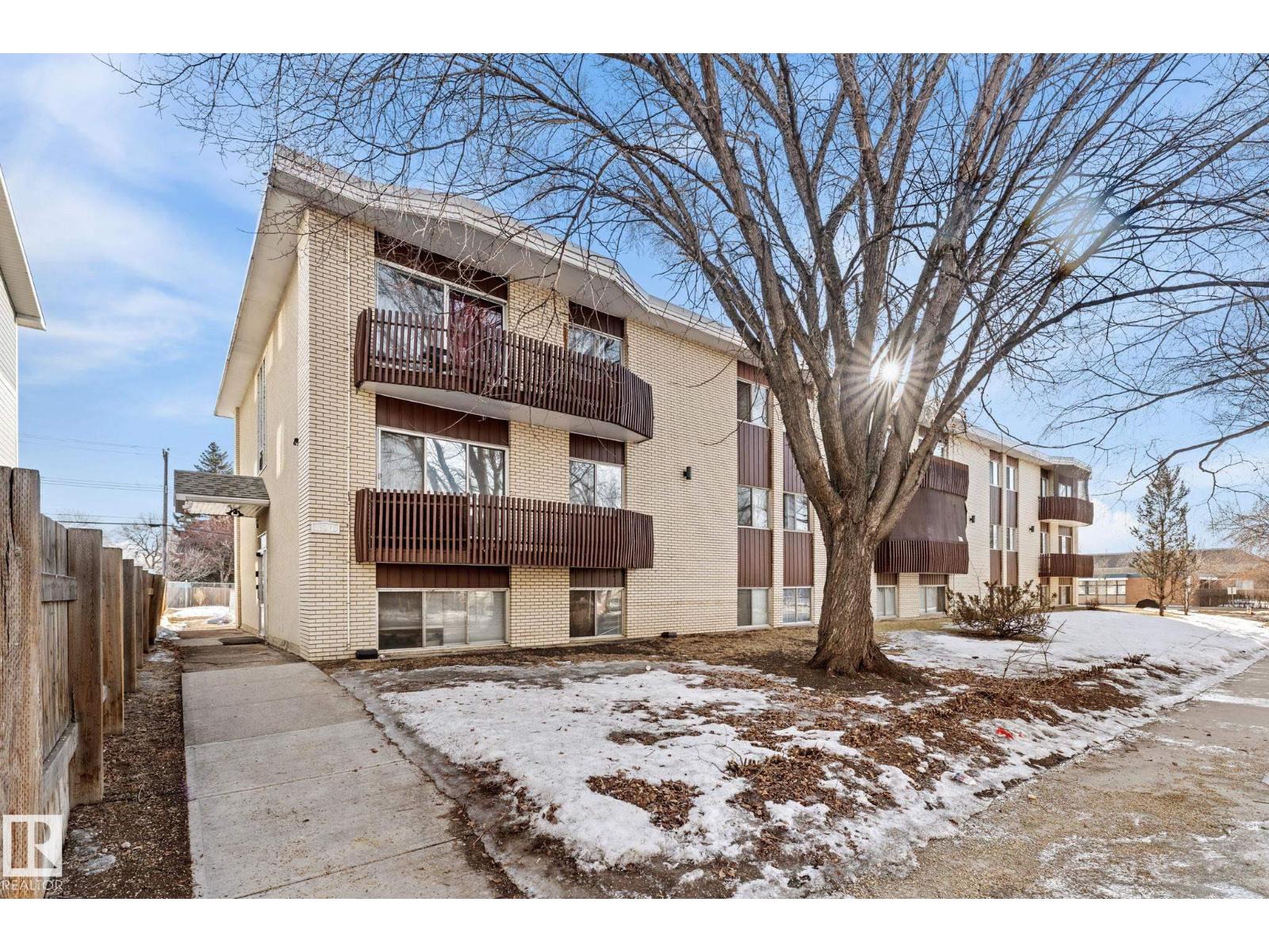 #303 11907 81 ST NW, Edmonton