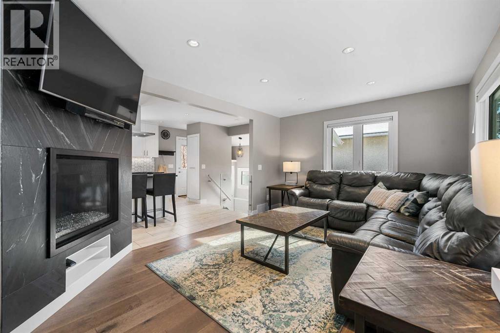 Single Family House Bungalow for Sale in   Avenue NW Bowness Calgary 