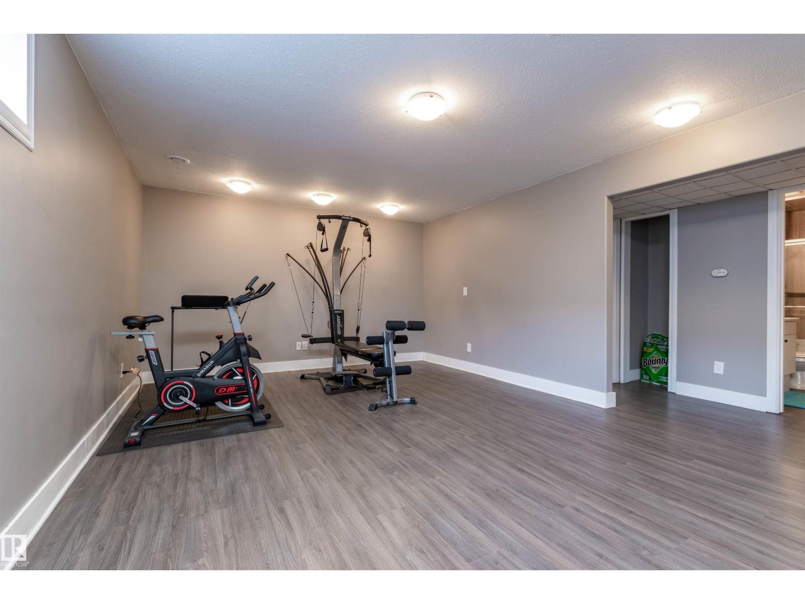 16297 52 ST NW, Edmonton