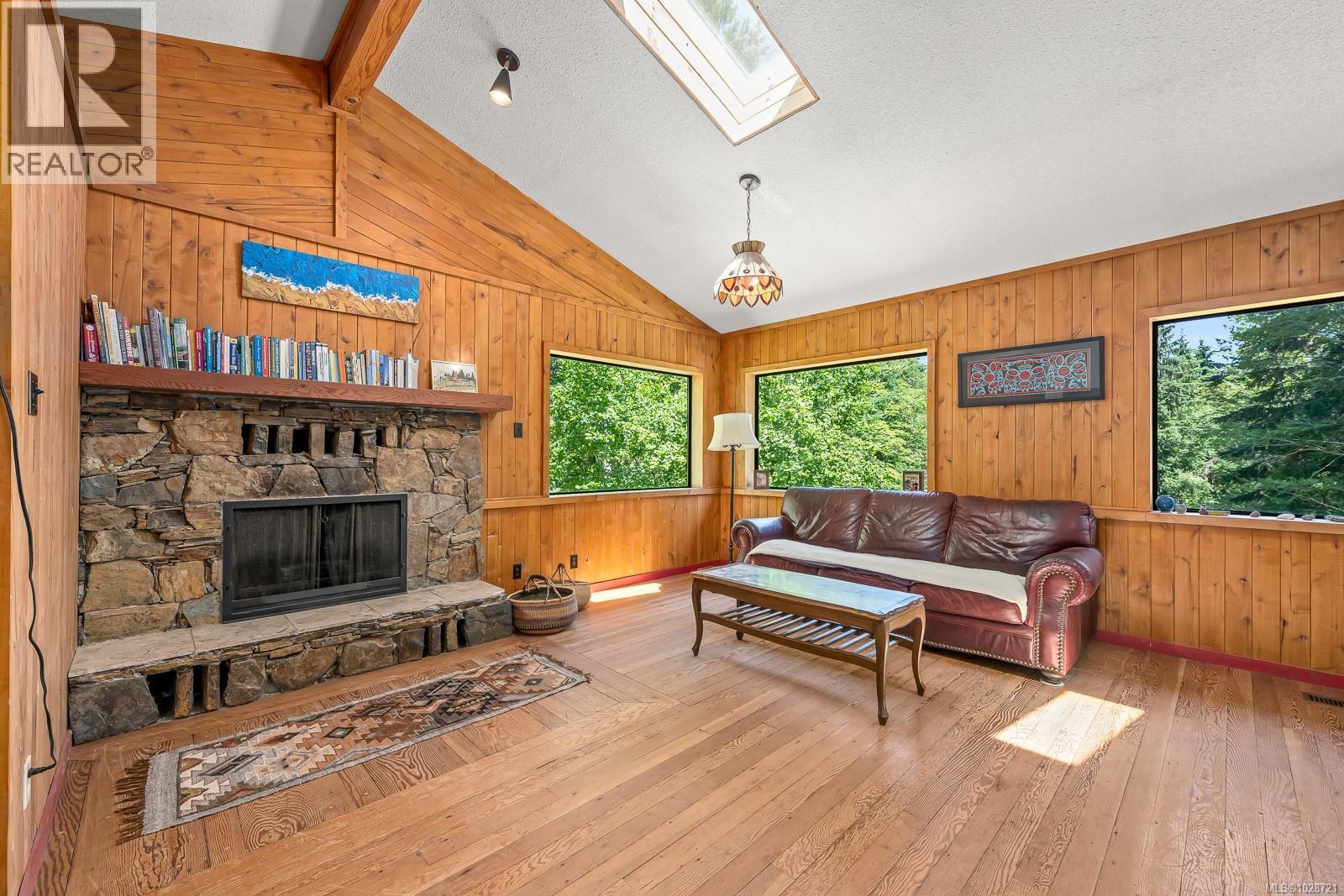 9900 Greenhill Rd, Denman Island