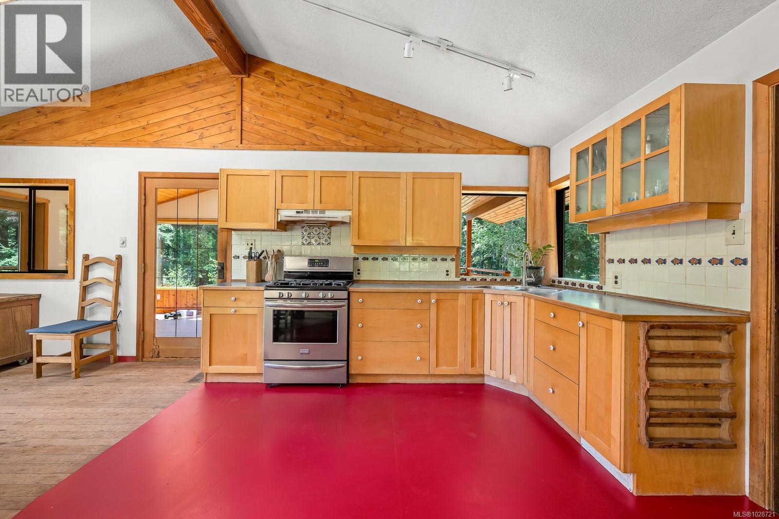 9900 Greenhill Rd, Denman Island