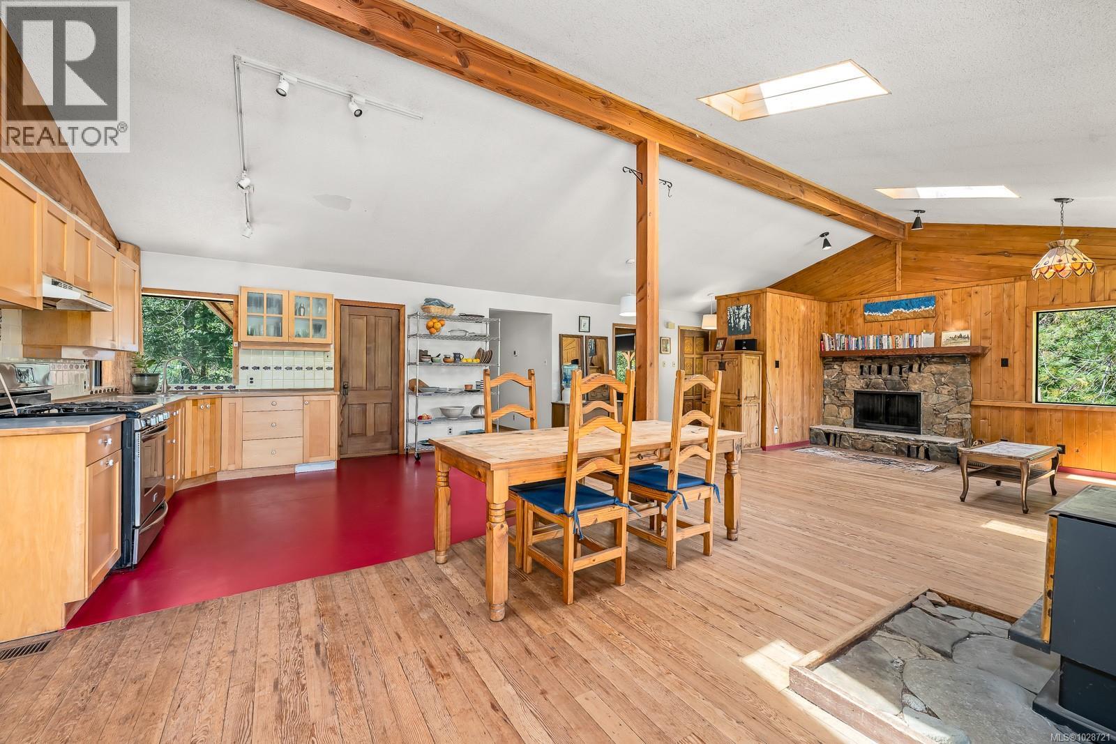 9900 Greenhill Rd, Denman Island