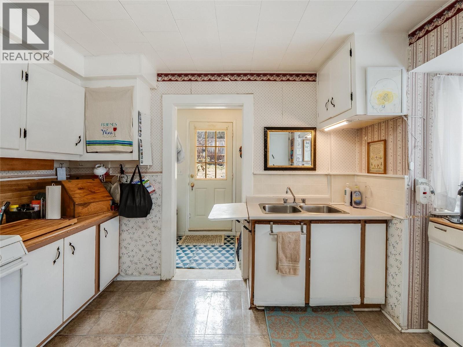 824 Carbonate Street, Nelson