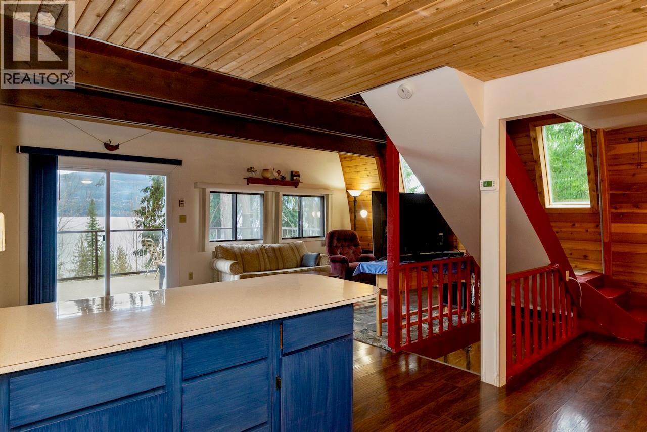 7547 Golden Spur Trail, Anglemont