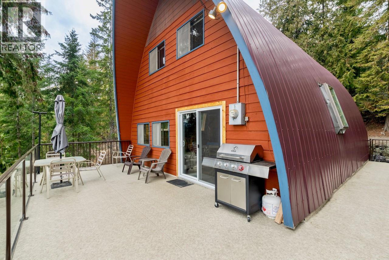 7547 Golden Spur Trail, Anglemont