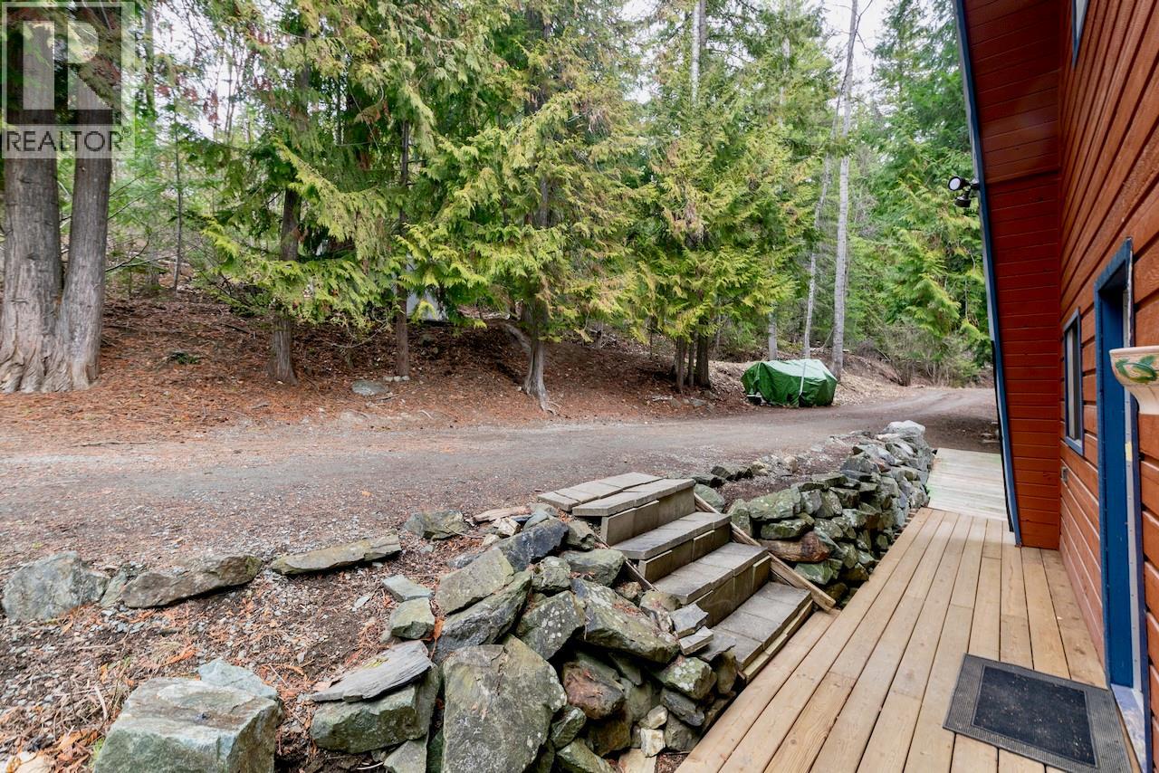 7547 Golden Spur Trail, Anglemont