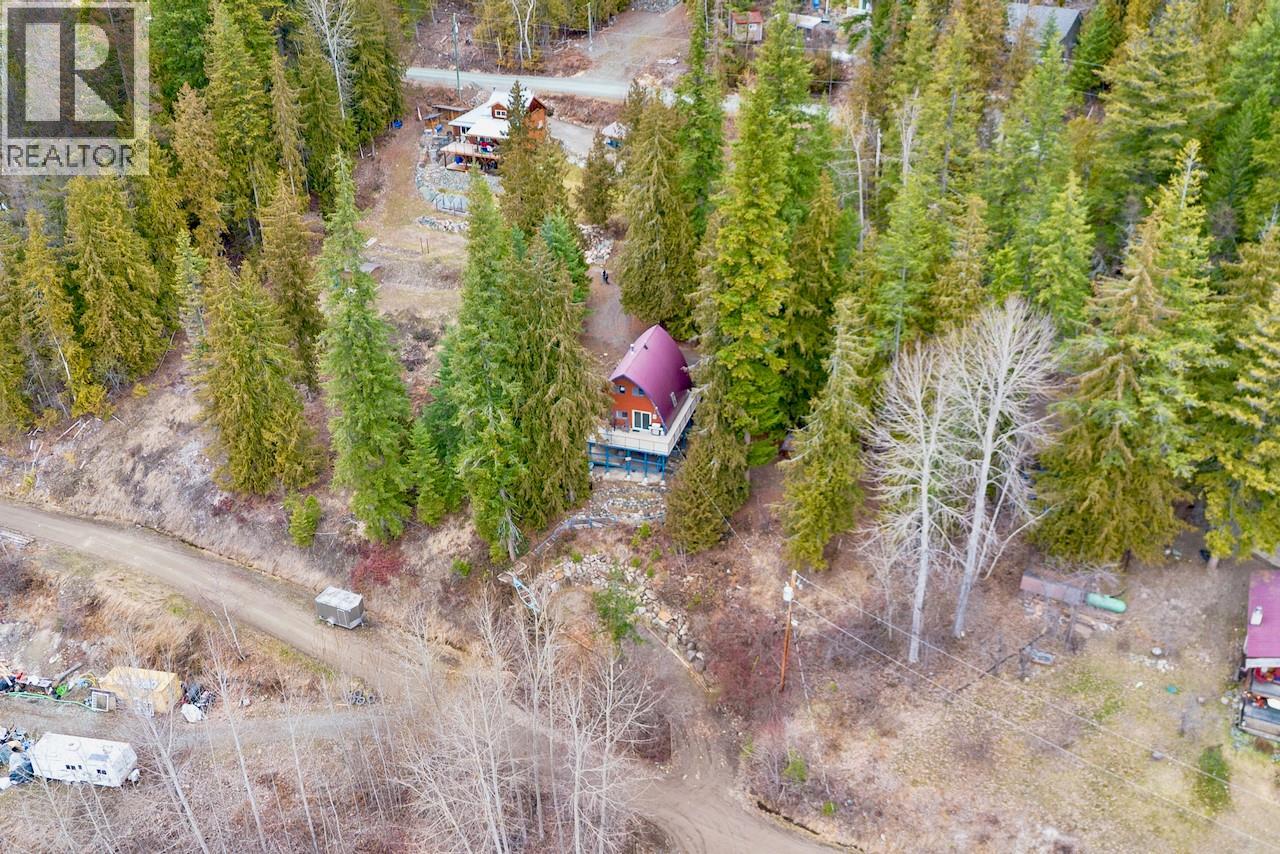 7547 Golden Spur Trail, Anglemont