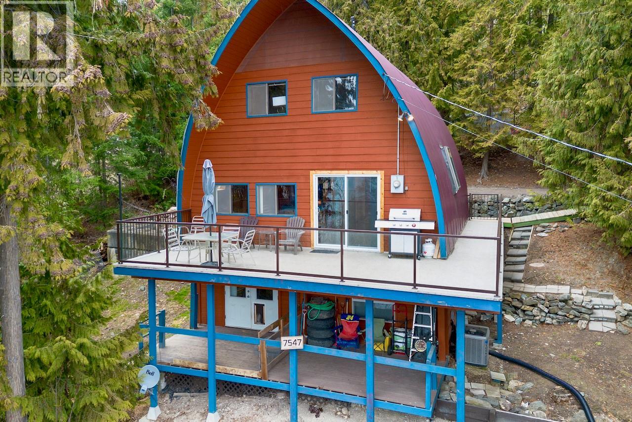 7547 Golden Spur Trail, Anglemont