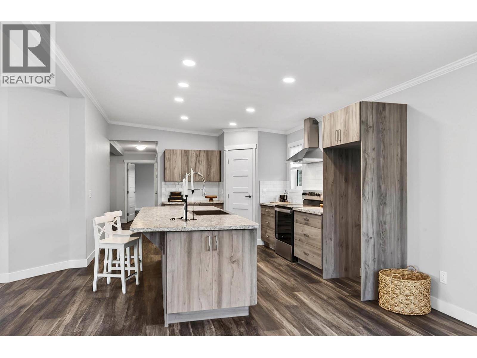 5005 RIVER Road Unit# 153, Pritchard