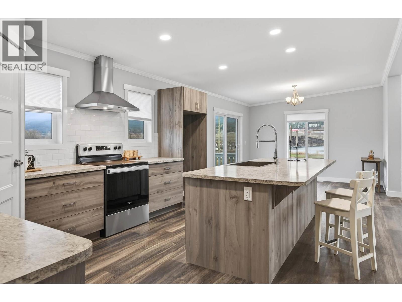 5005 RIVER Road Unit# 153, Pritchard