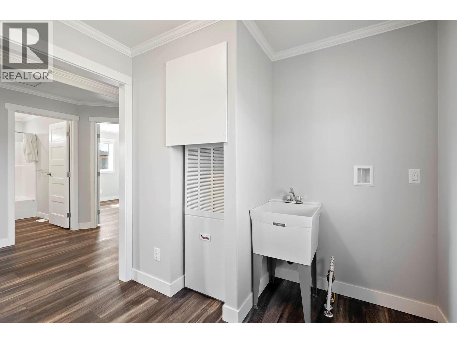 5005 RIVER Road Unit# 153, Pritchard