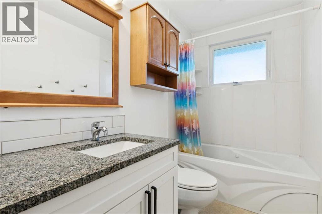 Single Family House Bungalow for Sale in  Huntcroft Road NE Huntington Hills Calgary 